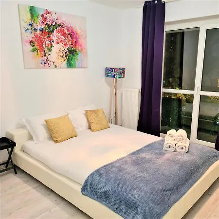 World Apartman